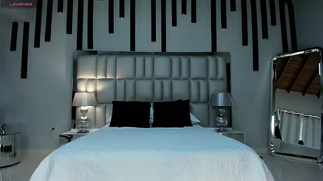 KatieNolan 1 online show from 11-15-25, 06:26