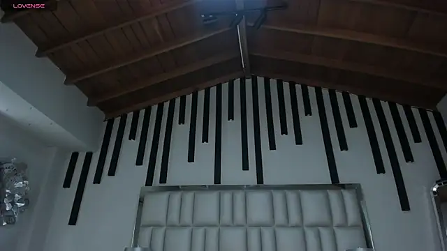 KatieNolan 1 online show from 01-12-26, 07:52