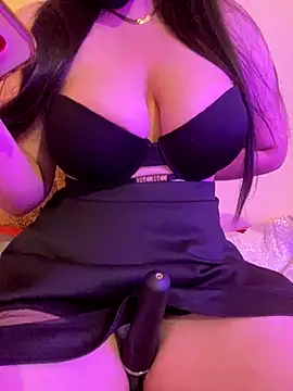 Cameelia online show from 11-05-25, 05:24