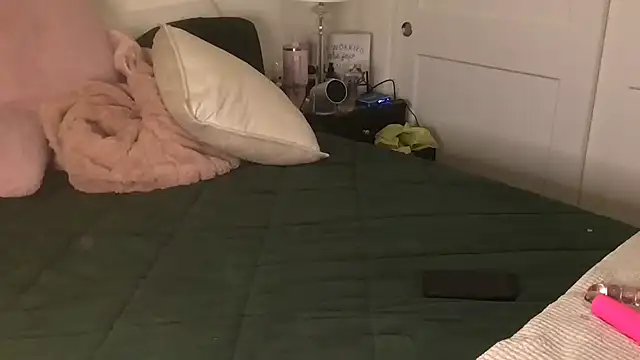 explosivekitty69 online show from 11-07-25, 04:12