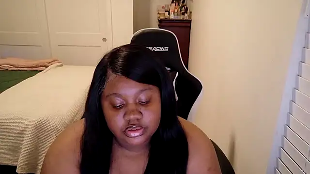 explosivekitty69 online show from 11-17-25, 07:58