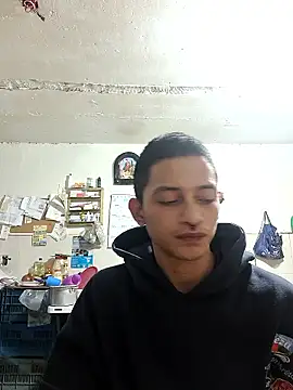 Snapshot of Antres25 chatting on 01-09-26, 04:15 Antres25 online show from 01-09-26, 04:15