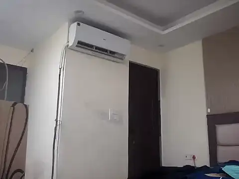 Snapshot of showoff_99 chatting on 12-02-25, 07:09 showoff 99 online show from 12-02-25, 07:09