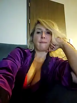 MariaRichi  online show from 10-19-25, 07:14