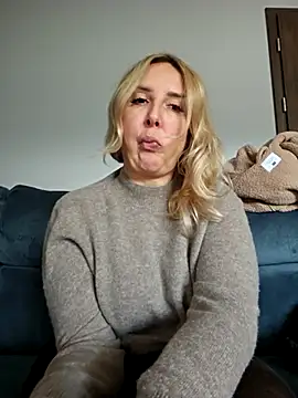 MariaRichi  online show from 11-27-25, 12:51