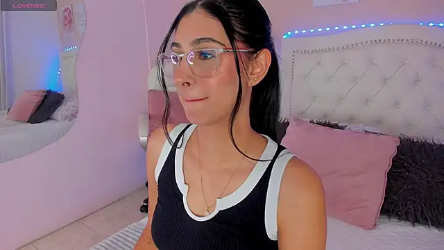 Snapshot of Ashley_Evans18 chatting on 01-14-25, 11:31 Ashley Evans18 online show from 01-14-25, 11:31