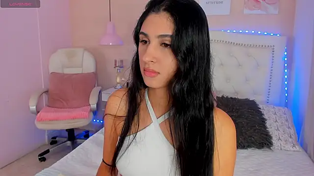 Snapshot of Ashley_Evans18 chatting on 01-22-25, 11:56 Ashley Evans18 online show from 01-22-25, 11:56