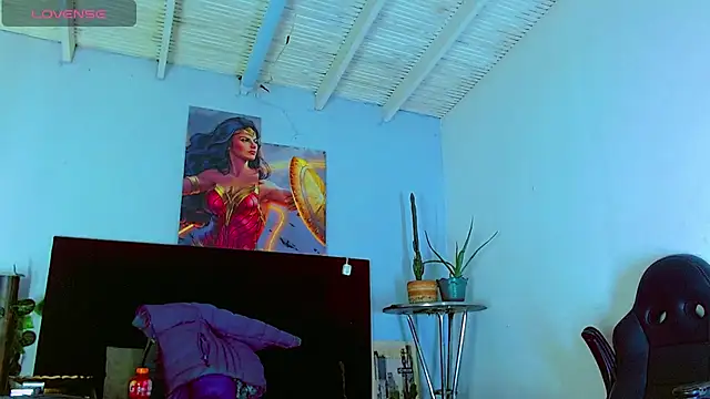 Snapshot of HannibalLester chatting on 02-14-26, 04:31 HannibalLester online show from 02-14-26, 04:31