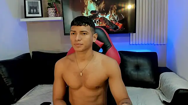 Snapshot of yei-sant chatting on 11-19-25, 02:22 yei-sant online show from 11-19-25, 02:22