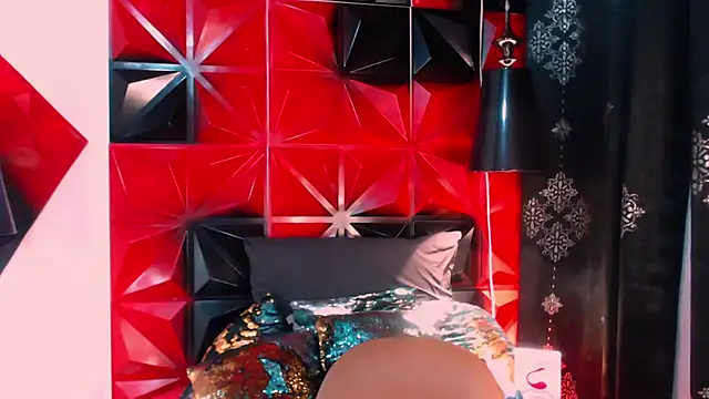 Emili Roux online show from 02-16-25, 12:54