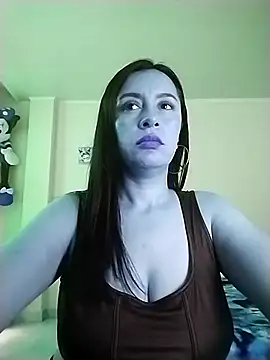 Snapshot of hailey85 chatting on 10-15-25, 07:58 hailey85 online show from 10-15-25, 07:58