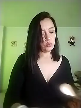 Snapshot of hailey85 chatting on 11-16-25, 09:31 hailey85 online show from 11-16-25, 09:31