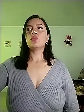 Snapshot of hailey85 chatting on 11-19-25, 05:24 hailey85 online show from 11-19-25, 05:24