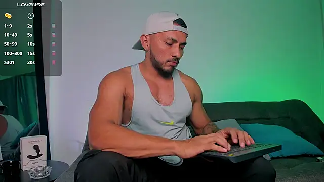 Snapshot of maximusclark1 chatting on 02-25-25, 11:11 maximusclark1 online show from 02-25-25, 11:11