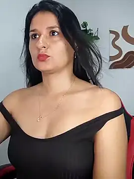 elena jonees online show from 10-13-25, 03:23