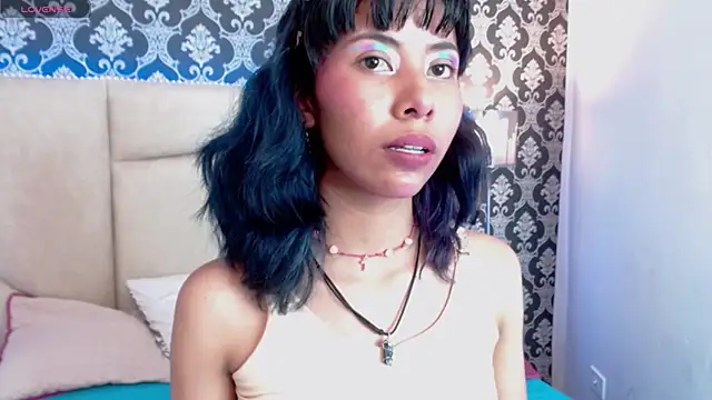 Akane Uwu online show from 01-13-25, 12:24