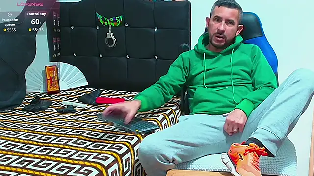 Yeol King online show from 11-15-25, 02:57