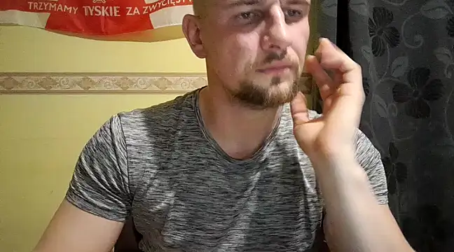 Snapshot of Regularfucker28 chatting on 12-16-24, 04:38 Regularfucker28 online show from 12-16-24, 04:38