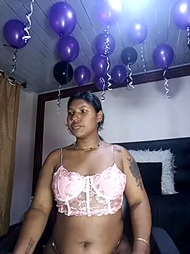 AnnieScott  online show from 11-24-25, 09:03