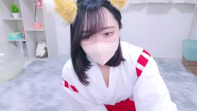 Snapshot of Yurie_ chatting on 01-02-25, 02:33 Yurie  online show from 01-02-25, 02:33