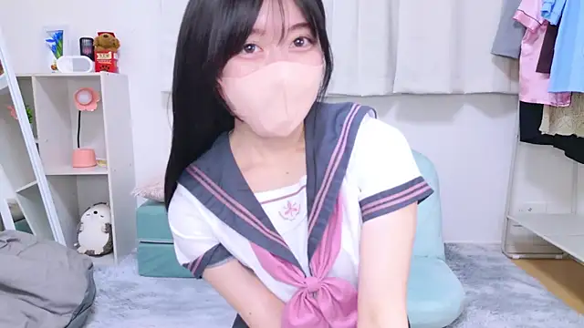 Snapshot of Yurie_ chatting on 03-02-25, 11:07 Yurie  online show from 03-02-25, 11:07