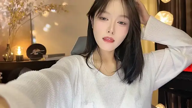 xiaodaibabyy online show from 12-23-24, 04:17