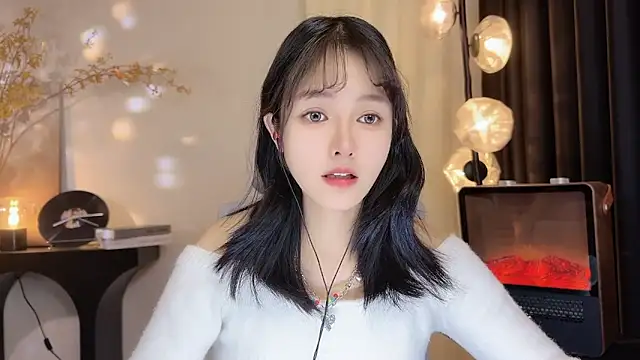 xiaodaibabyy online show from 01-07-25, 12:41