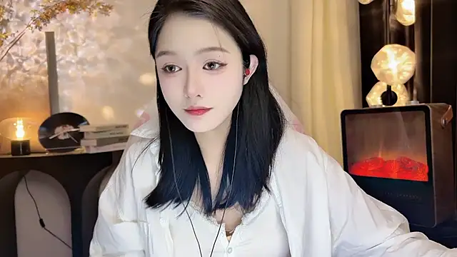 xiaodaibabyy online show from 02-24-25, 01:21