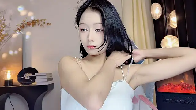 xiaodaibabyy online show from 03-02-25, 01:16