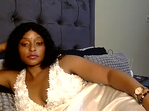 Snapshot of 922Ocean chatting on 03-18-25, 03:53 922Ocean online show from 03-18-25, 03:53