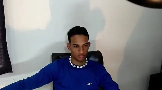 AbrahanBratz online show from 12-26-24, 05:40