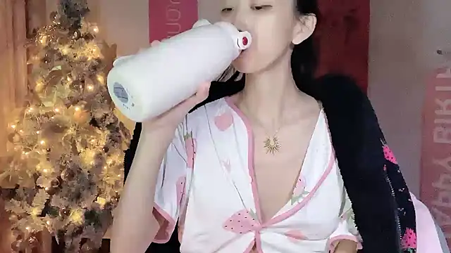 Lili-2 online show from 12-30-24, 04:08