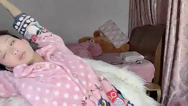 Lili-2 online show from 02-19-25, 07:05