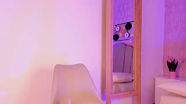 Paige smith online show from 01-23-25, 07:29