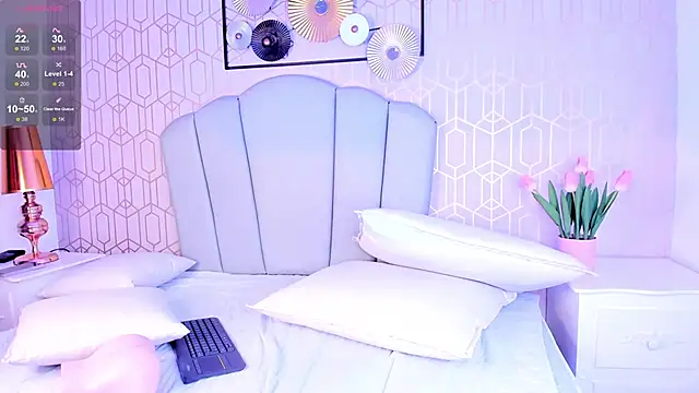 Paige smith online show from 03-19-25, 07:27