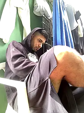 Snapshot of Jestebanano chatting on 09-20-25, 03:57 Jestebanano online show from 09-20-25, 03:57