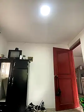 Snapshot of Jestebanano chatting on 10-23-25, 01:32 Jestebanano online show from 10-23-25, 01:32