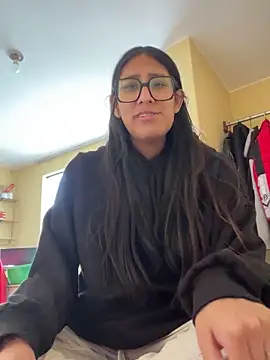 AleFantasy0001 online show from 10-29-25, 04:20