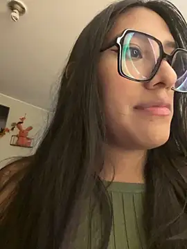 AleFantasy0001 online show from 11-09-25, 04:11