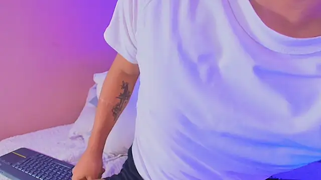 kiing azahell online show from 09-20-25, 02:45