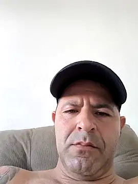 Marciogrei online show from 10-15-25, 07:47