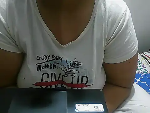 Queen of boobs01 online show from 01-15-25, 07:55