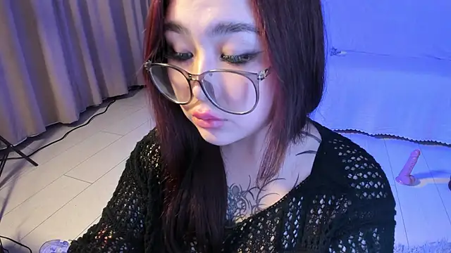 Yuriko May online show from 01-10-25, 09:42