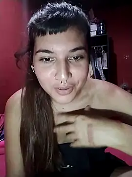 Snapshot of Cloeegoth chatting on 02-11-25, 04:55 Cloeegoth online show from 02-11-25, 04:55