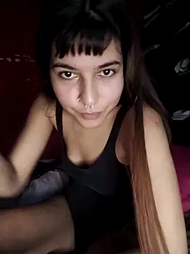 Snapshot of Cloeegoth chatting on 03-15-25, 06:21 Cloeegoth online show from 03-15-25, 06:21