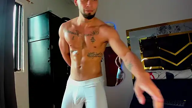 Snapshot of MattDevon chatting on 11-07-25, 06:52 MattDevon online show from 11-07-25, 06:52