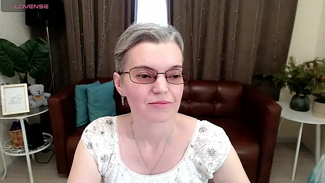 Cutie Erikaa1 online show from 01-04-25, 08:39