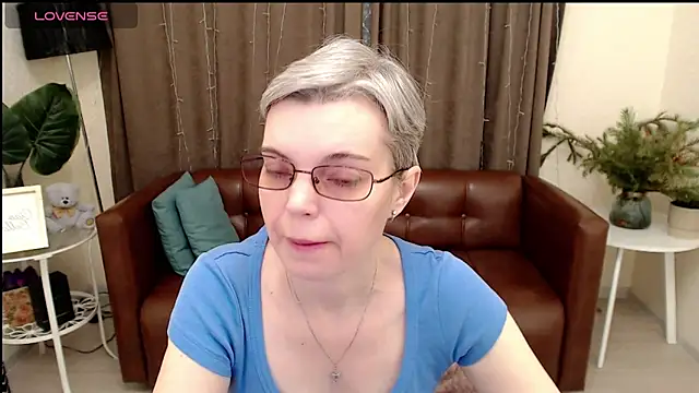 Cutie Erikaa1 online show from 01-18-25, 01:41