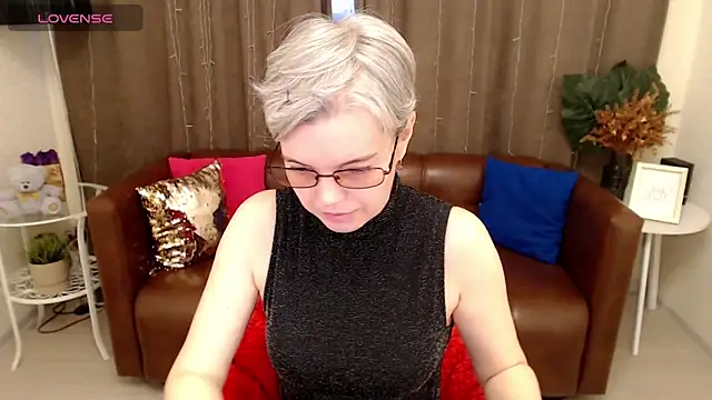 Cutie Erikaa1 online show from 03-22-25, 02:27