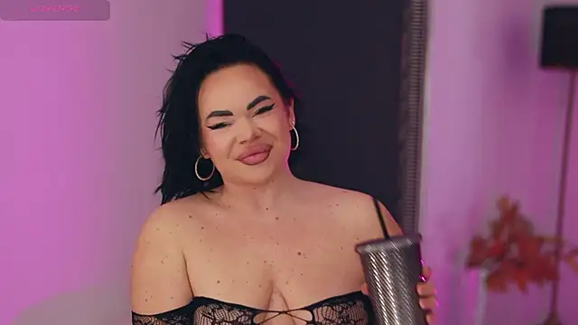 MissLilaa online show from 11-16-25, 04:23